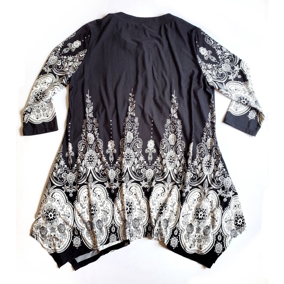 🚫SOLD🚫 White Mark Dulce Tunic Top Plus Size 2X - Picture 7 of 10